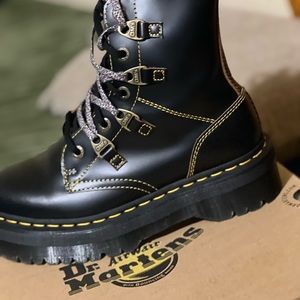 Boots Dr martens size8